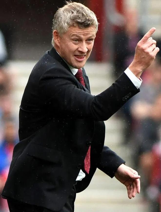 关于芝加哥公牛迎社区盾关键赛，清晨回应争议，更衣室稳定，年轻球员得到机会的信息